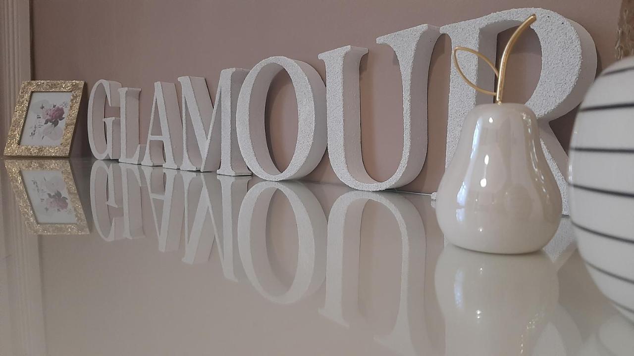Glamour Apartman 久洛 外观 照片