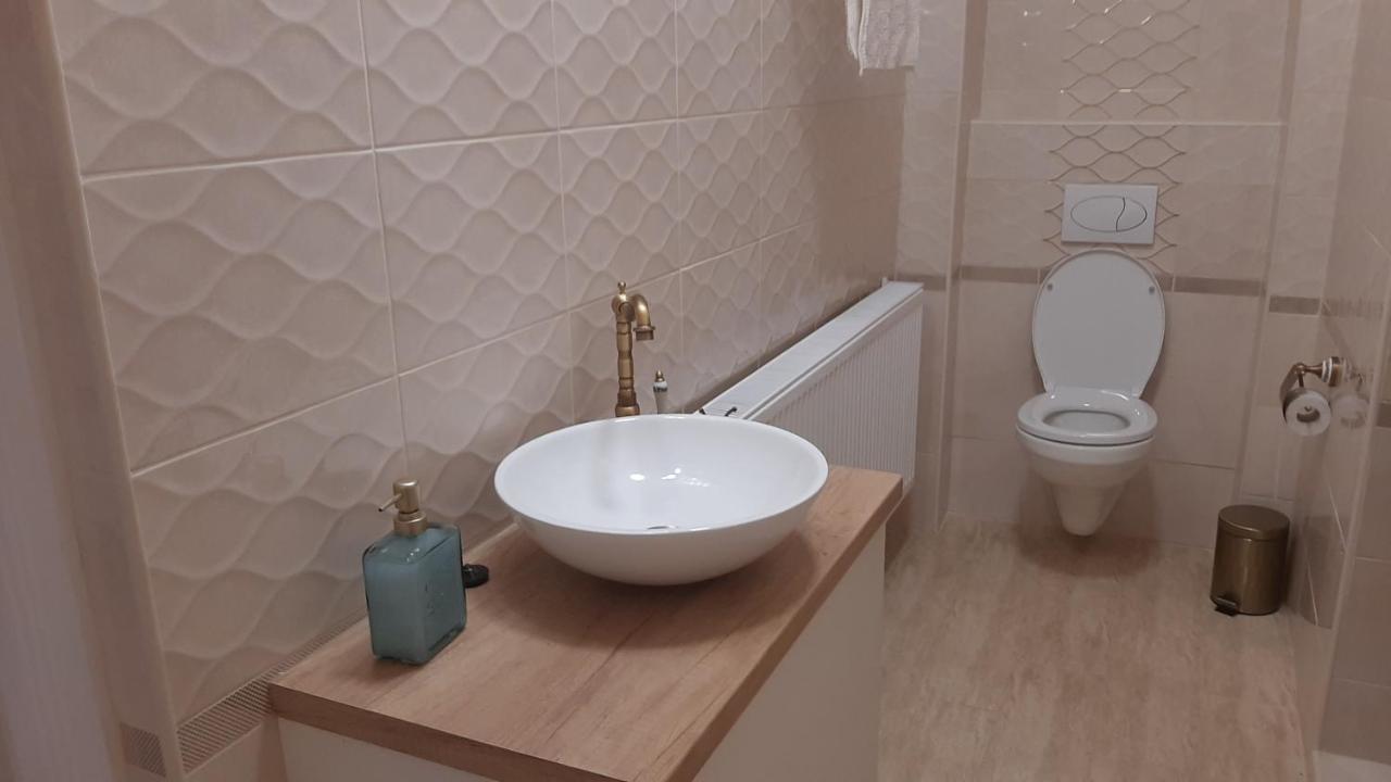 Glamour Apartman 久洛 外观 照片
